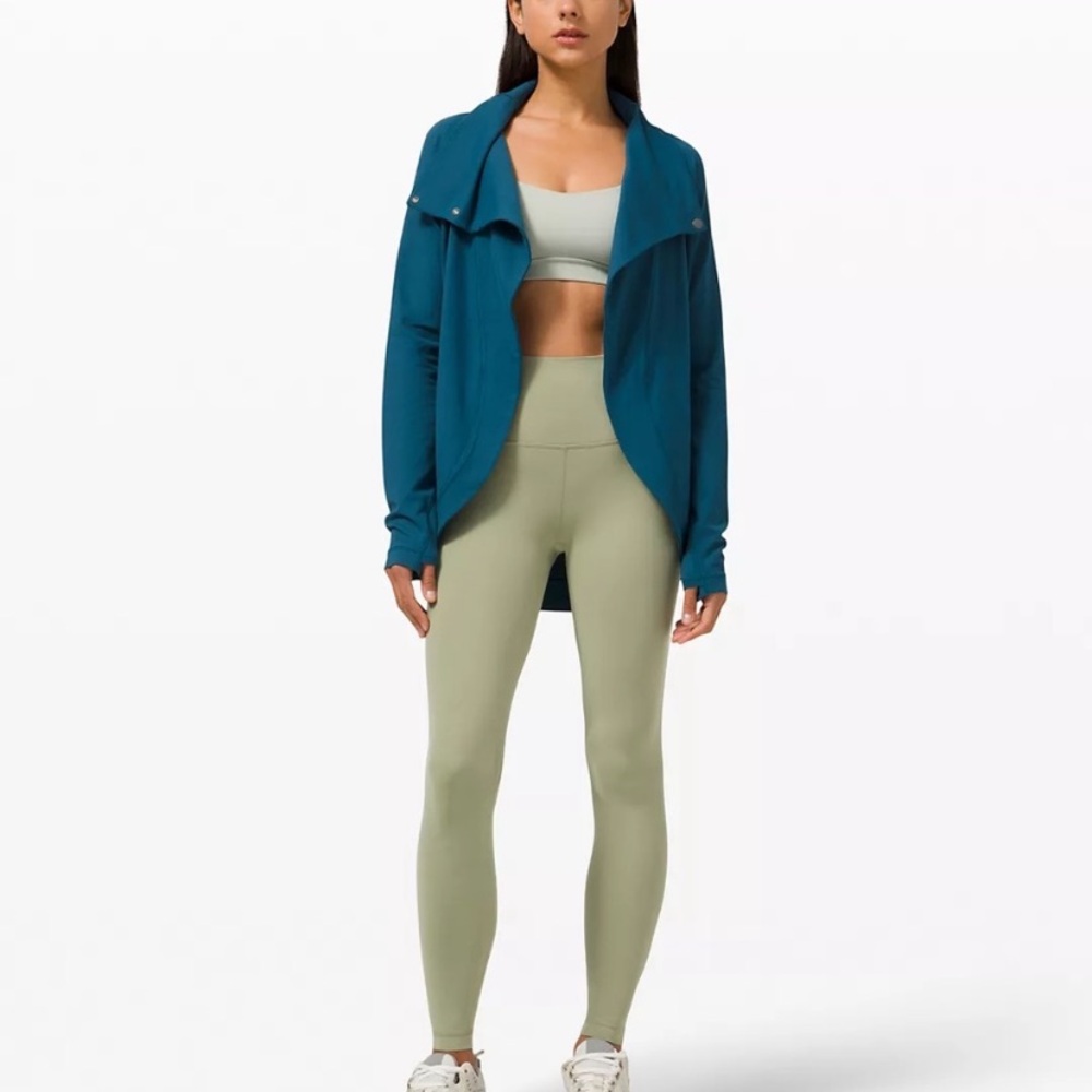 Lululemon Rally Wrap jacket in Blue Borealis